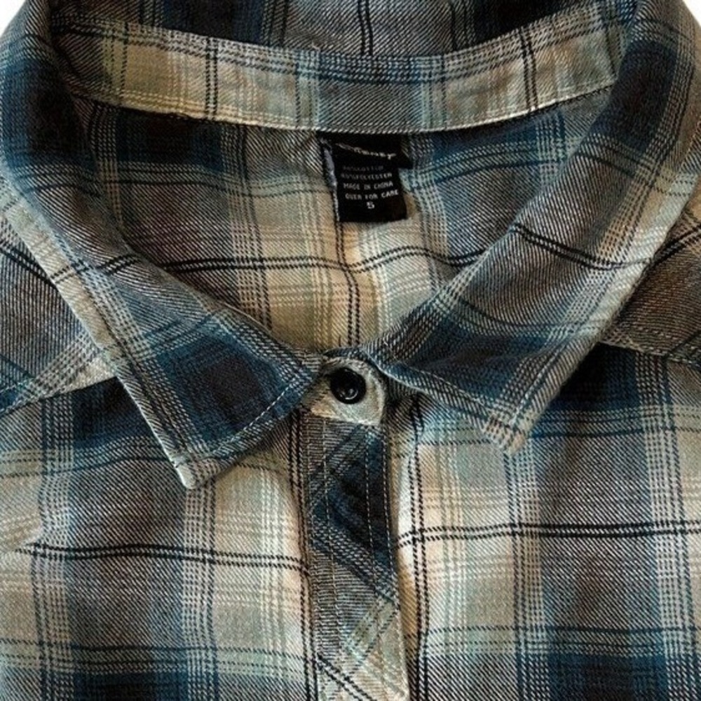 Disney Peter Pan Flannel Shirt Size 5 Womens Blue‎ Plaid Take Me To Neverland